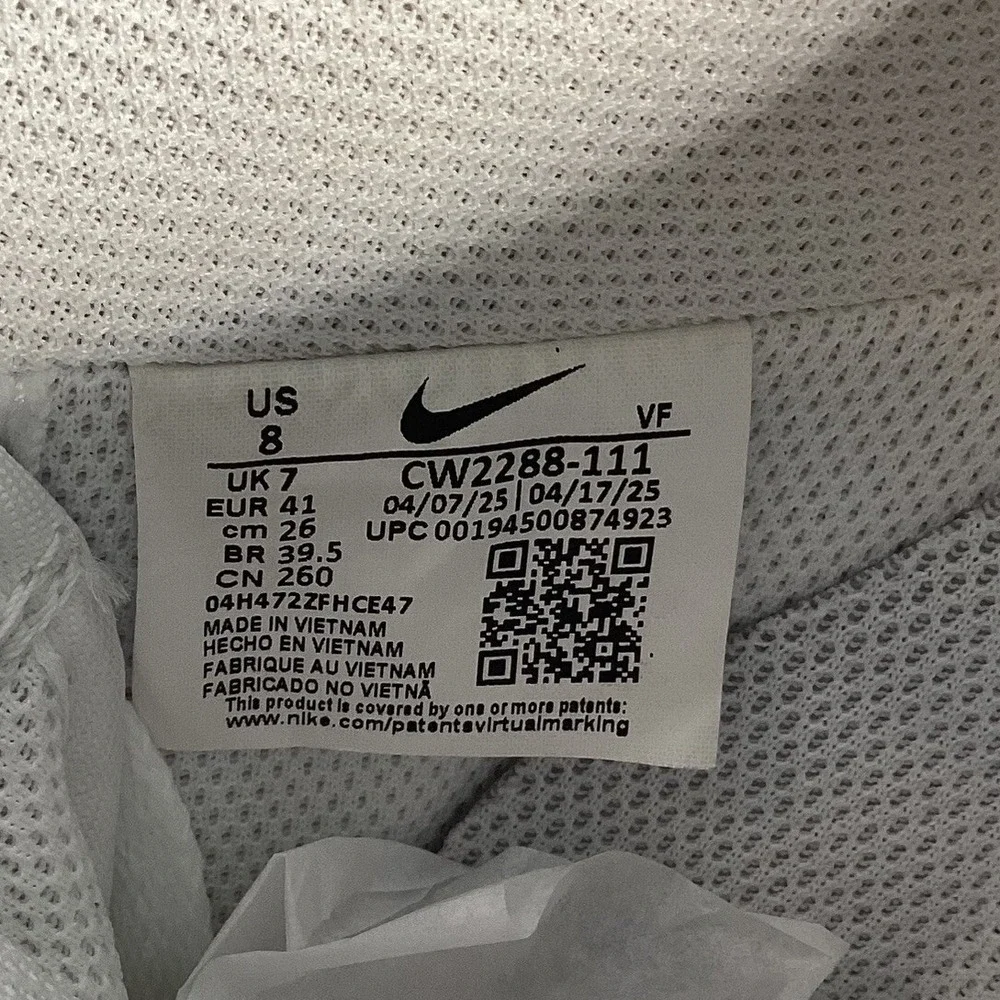Nike Air Force 1 07 Mens Size 8 White CW2288-111 Good Condition Low Top Sneaker